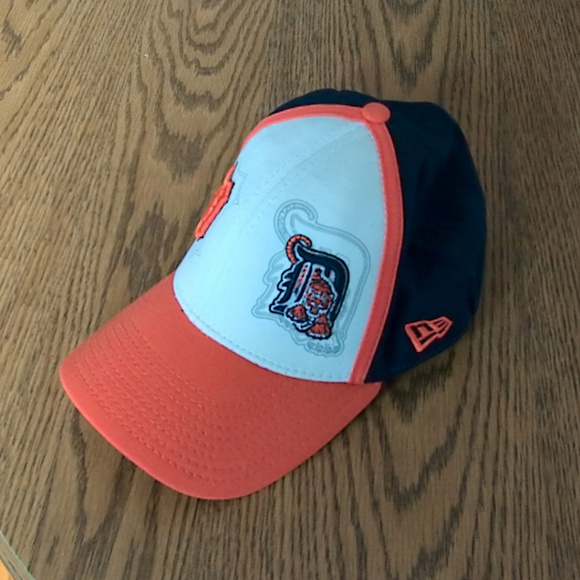 Rare Detroit Tigers Logo S-M Fitted Hat - Picture 5 of 8
